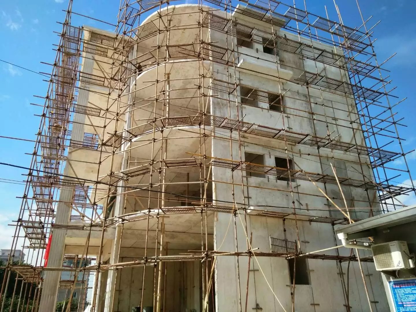 兖州星河绿色环保装配式建材在福建修建的五层别墅建筑